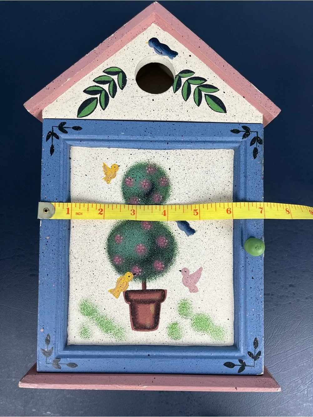 Birdhouse trinket shelf